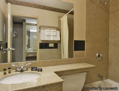 Fairbridge Express 3* Pittsfield